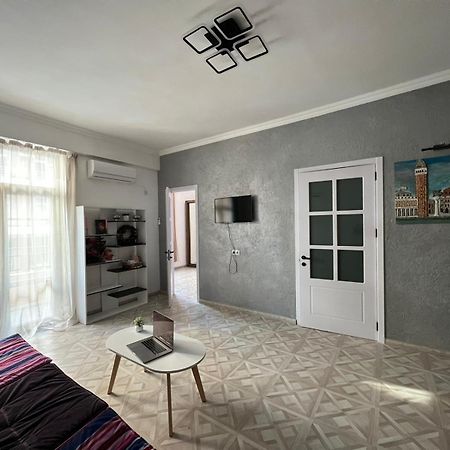 Apartment Sunny Mood Tbilisi Exterior photo